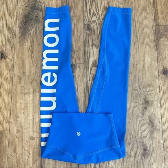 Lululemon Align High Rise Crop Leggings *Graphic 23" Size 0 In Pipe Dream Blue - Picture 3 of 6